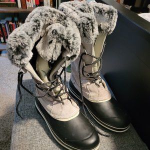 Khombu Tall Snowboots!
